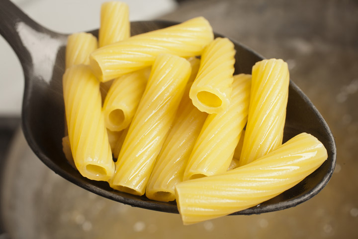Boiled ziti pasta