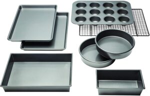 Chicago Metallic Professional Non-Stick 8-Piece Bakeware Set